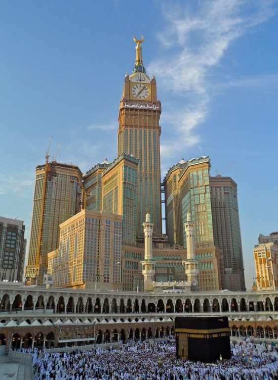 4-makkah-clock-royal-tower--makkah-saudi-arabia-height-when-completed-197178-feet.jpg